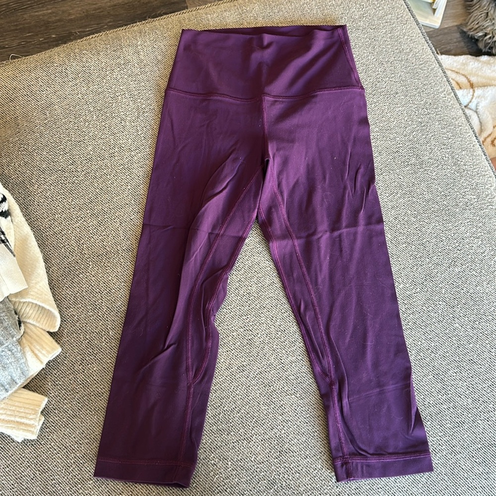 Lululemon align cropped size 4 leggings plum colored
